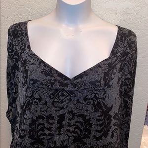 Stretchy long sleeve blouse